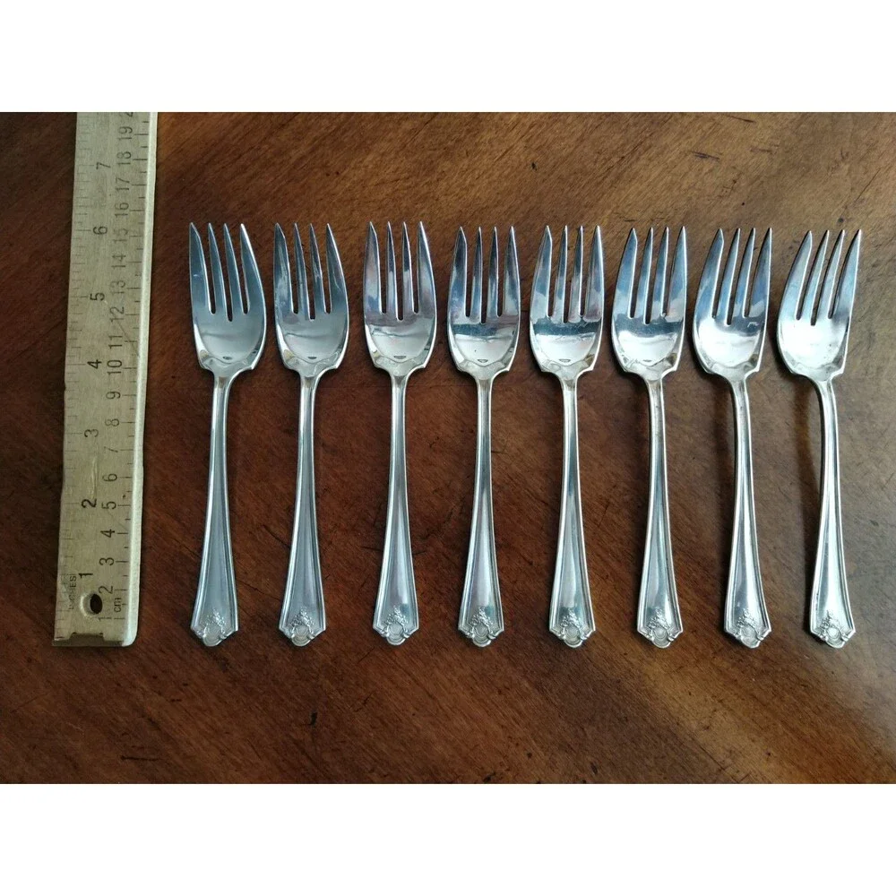 Lot of 8 Wm. Rogers Ashland Silverplate Salad Forks 1914 5.9